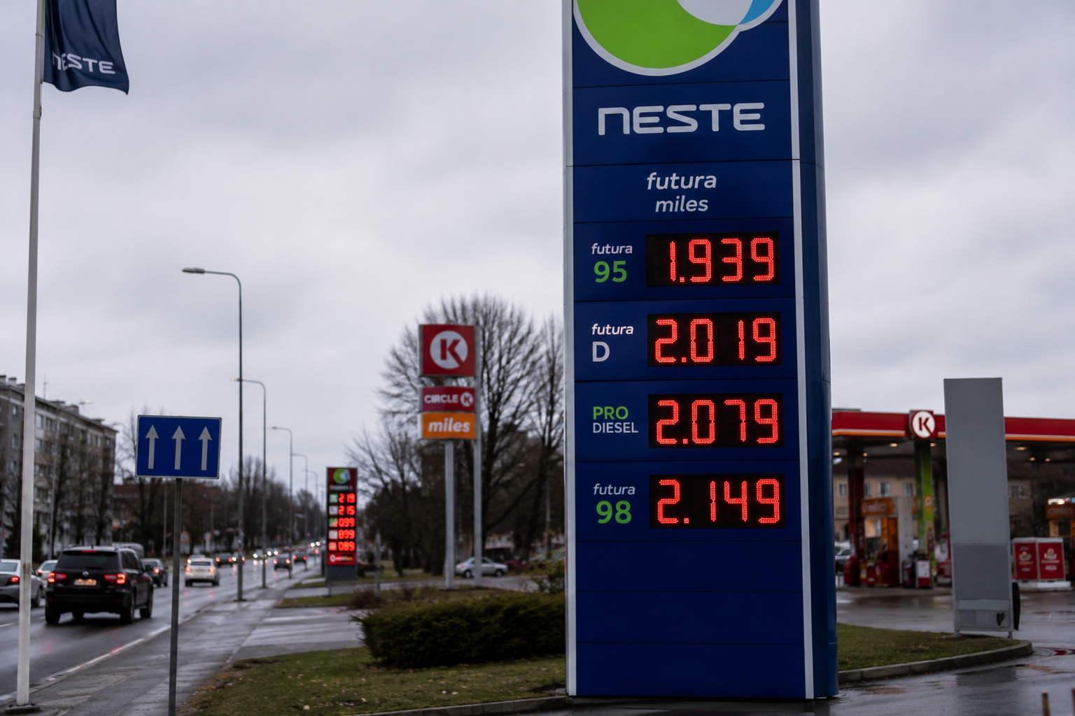 Kuro kainų skirtumai tarp degalinių Lietuvoje